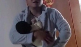 有网友爆料哄娃视频,哄娃神器！网友爆火哄娃视频引热议